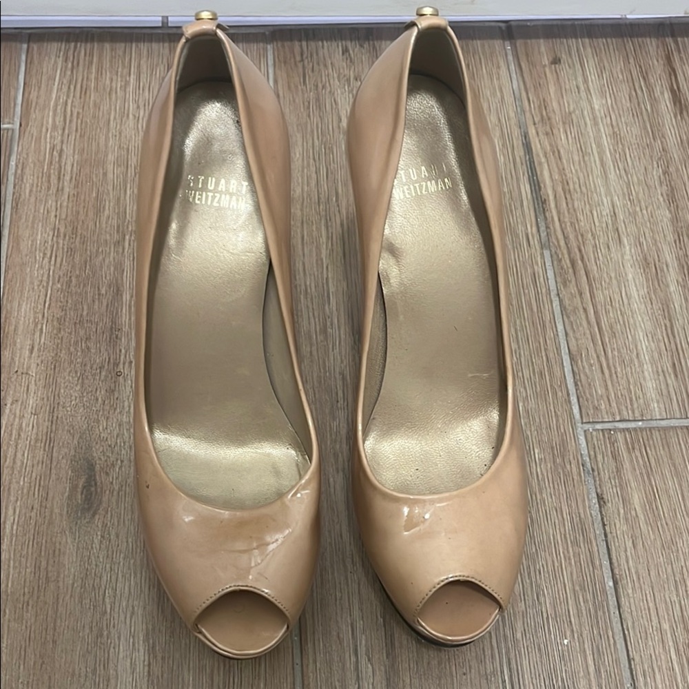 Stuart Weitzman Tan Patent Leather Heels